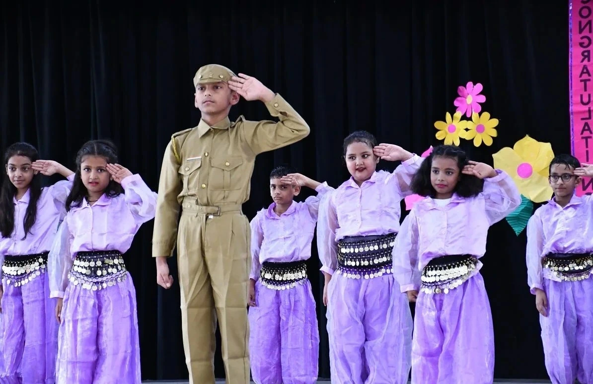 School Celebrations - Photo 13